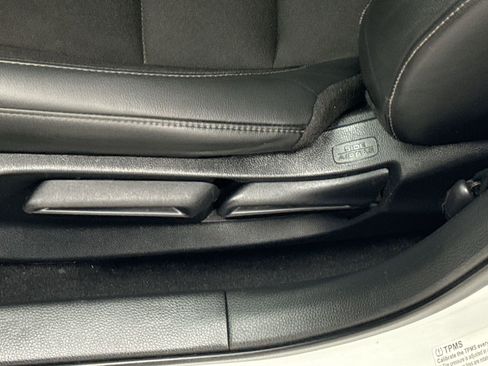 Used 2023 Honda Civic Sport image 17