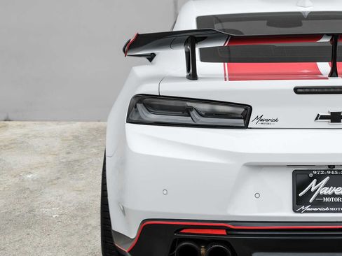Used 2018 Chevrolet Camaro ZL1 RWD image 45