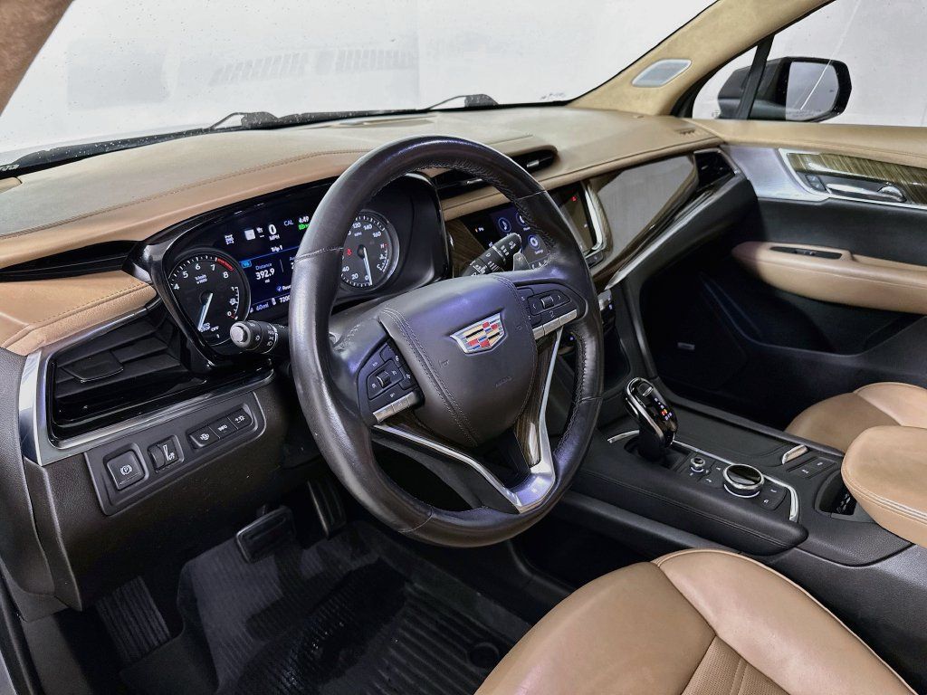 Used 2021 Cadillac XT6 Sport w/ Platinum Package AWD/4WD image 10