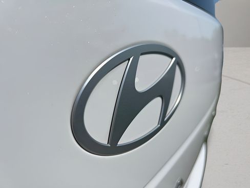 Certified 2026 Hyundai Santa Fe SE FWD image 34