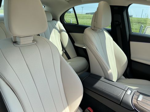 Used 2024 Mercedes-Benz E 450 4MATIC Sedan image 35
