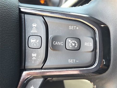 Used 2024 RAM 2500 Limited image 25