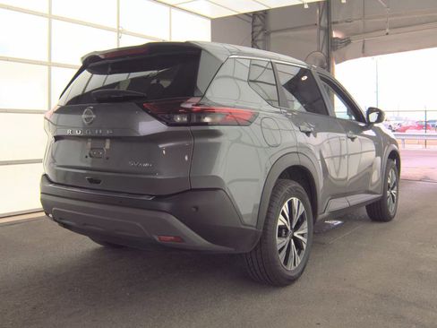 Used 2022 Nissan Rogue SV AWD/4WD image 5