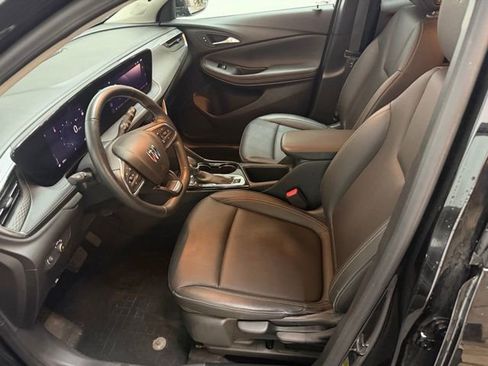 Certified 2024 Buick Encore GX Sport Touring image 11