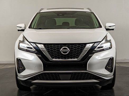 Used 2019 Nissan Murano Platinum image 2