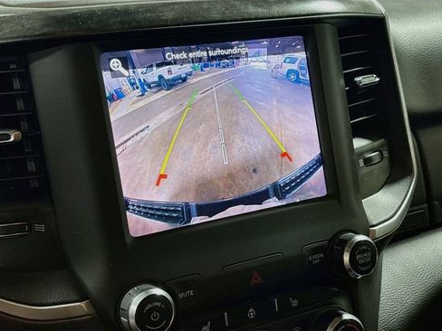 Used 2019 RAM 1500 Big Horn AWD/4WD image 13