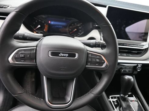 Used 2025 Jeep Compass Limited AWD/4WD image 17