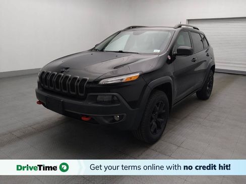 Used 2018 Jeep Cherokee Trailhawk w/ Quick Order Package 27L AWD/4WD image 1