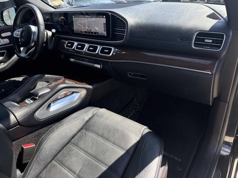 Used 2021 Mercedes-Benz GLS 580 4MATIC image 15