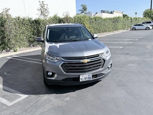 Used 2019 Chevrolet Traverse LT image 1