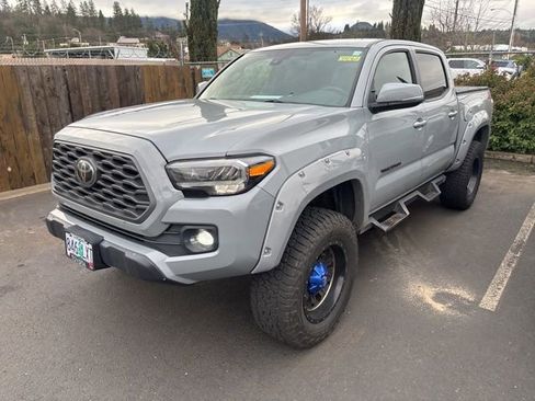 Certified 2020 Toyota Tacoma TRD Off-Road w/ Technology Package image 4