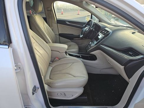 Used 2019 Lincoln MKC Reserve w/ MKC Climate Package image 5