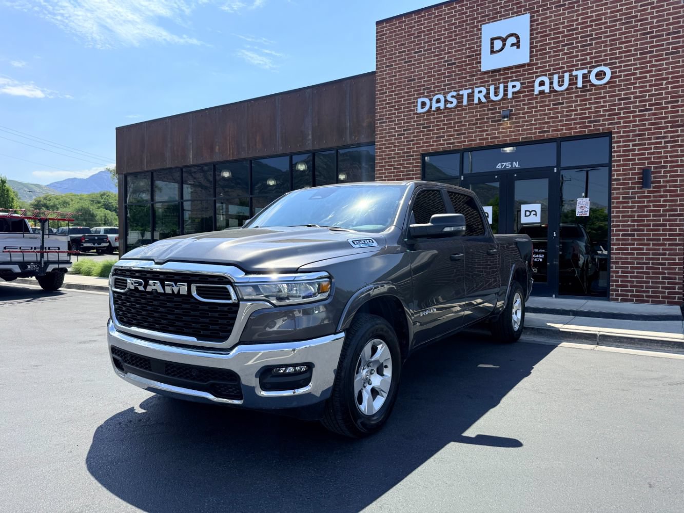 Used 2025 RAM 1500 Big Horn AWD/4WD image 4