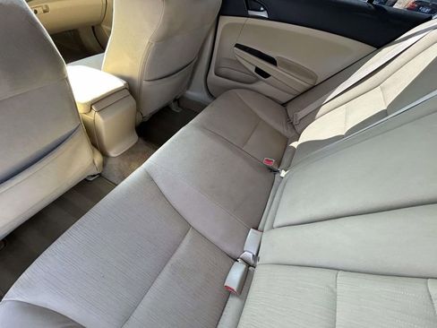 Used 2011 Honda Accord LX-P image 11