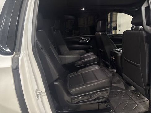 Used 2024 Chevrolet Suburban Z71 w/ Z71 Off-Road Package image 32