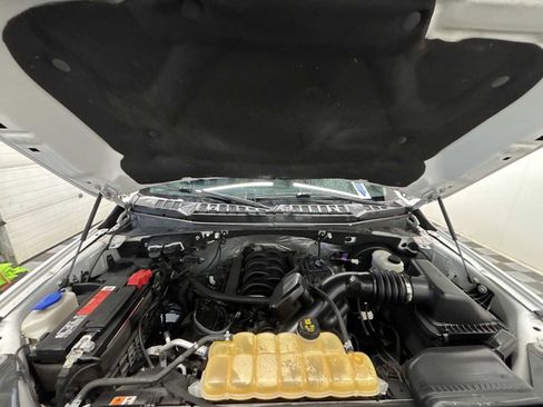 Used 2016 Ford F150 Lariat w/ Equipment Group 502A Luxury image 17