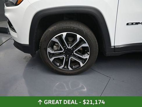 Used 2024 Jeep Compass Limited image 14