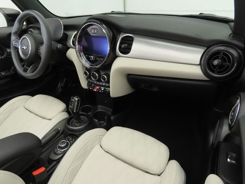 Certified 2024 MINI Cooper Convertible w/ Signature Upholstery Package image 17