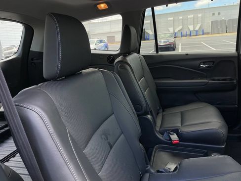 Used 2022 Honda Pilot Elite image 37