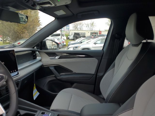 New 2026 Volkswagen Tiguan SE R-Line AWD/4WD image 17