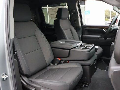 New 2026 GMC Sierra 1500 SLE w/ Preferred Package image 17