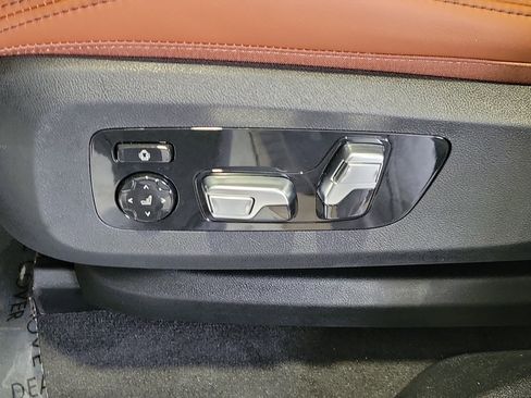 New 2026 BMW X6 xDrive40i image 16