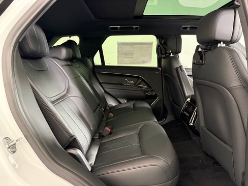 New 2026 Land Rover Range Rover Sport SE AWD/4WD image 25