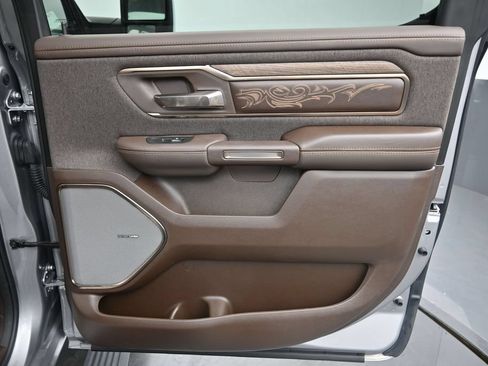 Used 2025 RAM 1500 Limited AWD/4WD image 20