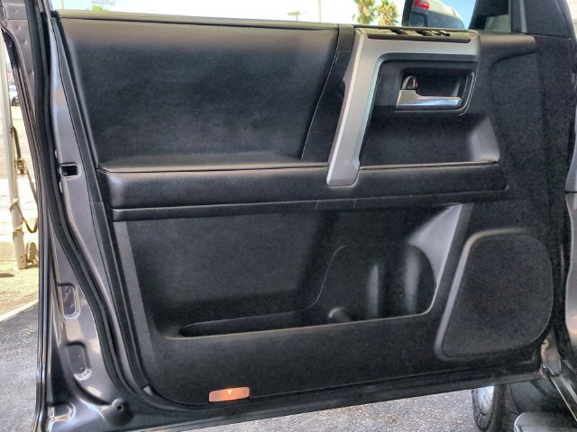 Used 2020 Toyota 4Runner SR5 Premium AWD/4WD image 25