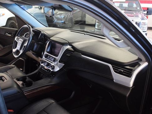 Used 2018 GMC Yukon XL SLT AWD/4WD image 29