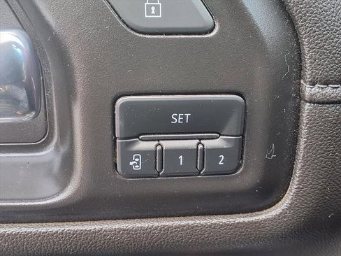 Used 2022 Chevrolet Silverado 3500 High Country image 12