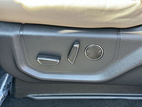 Used 2024 Ford Expedition Max Limited image 23