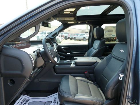 New 2027 Ford Expedition Platinum w/ Stealth Appearance Package AWD/4WD image 20