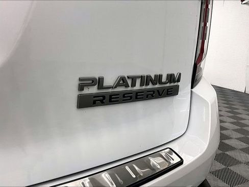 Used 2025 Nissan Armada Platinum Reserve AWD/4WD image 9