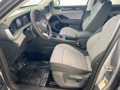 New 2026 Volkswagen Tiguan S image 5