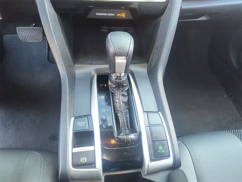 Used 2018 Honda Civic EX image 19