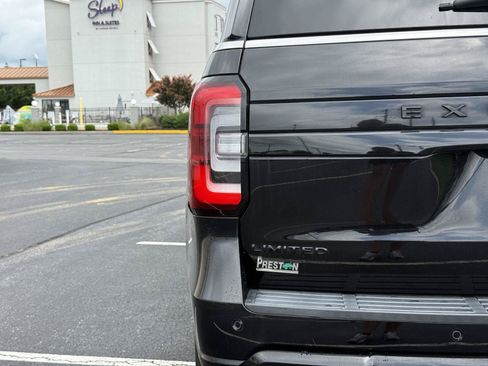 Used 2023 Ford Expedition Limited AWD/4WD image 7