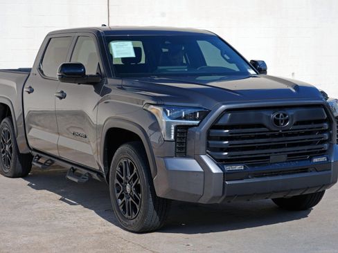 Used 2026 Toyota Tundra Limited AWD/4WD image 55