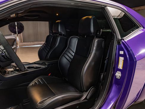 Used 2023 Dodge Challenger SRT Hellcat RWD image 17