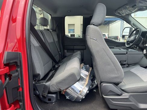 New 2025 Ford F550 4x4 SuperCab Super Duty w/ XLT Value Package image 12