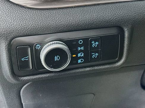 Certified 2023 Ford Explorer Limited w/ Limited Technology Package AWD/4WD image 16