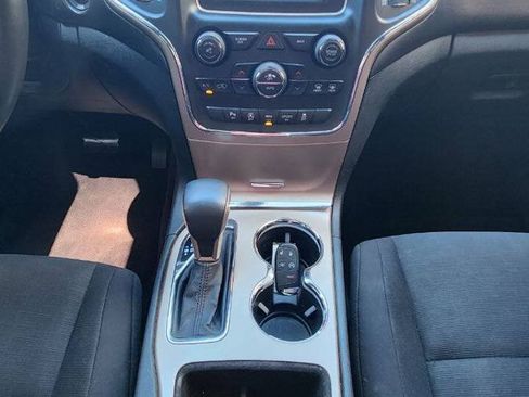 Used 2016 Jeep Grand Cherokee Laredo w/ Quick Order Package 23E AWD/4WD image 13