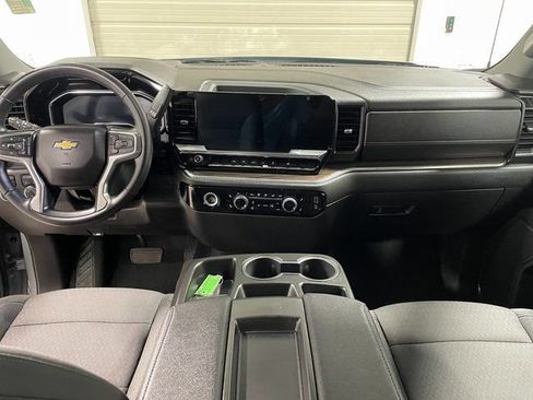 Used 2024 Chevrolet Silverado 1500 LT AWD/4WD image 13