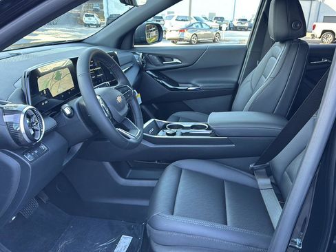 New 2026 Chevrolet Equinox LT w/ Convenience Package II image 8