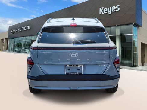 Certified 2024 Hyundai Kona SEL FWD image 6