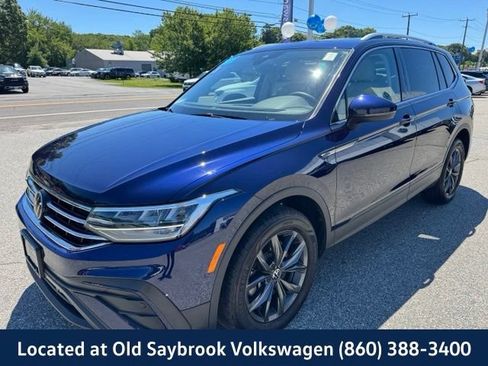 Used 2023 Volkswagen Tiguan SE w/ Panoramic Sunroof Package AWD/4WD image 1