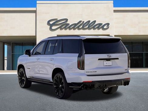 Certified 2026 Cadillac Escalade V w/ LPO, ONYX Package image 9