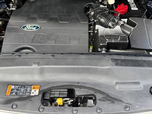 Used 2015 Ford Edge SEL w/ Equipment Group 201A AWD/4WD image 10