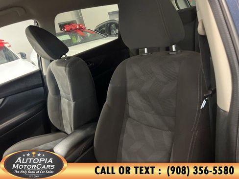 Used 2016 Nissan Rogue SV AWD/4WD image 10