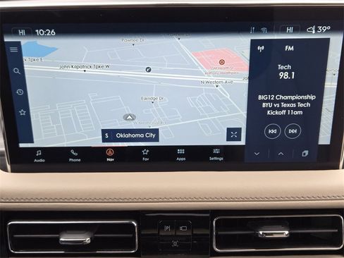 Used 2023 Lincoln Nautilus FWD w/ Premium Package image 17